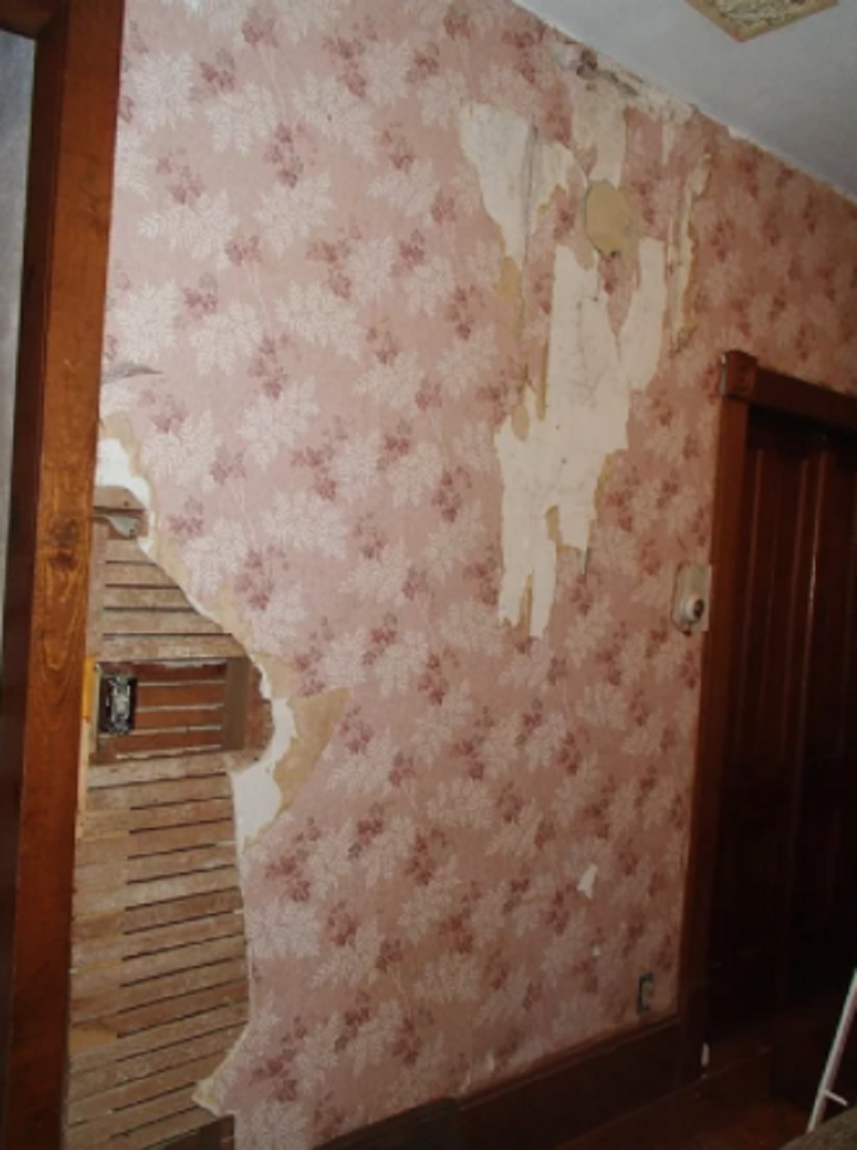 Cheap wall covering ideas for bad walls